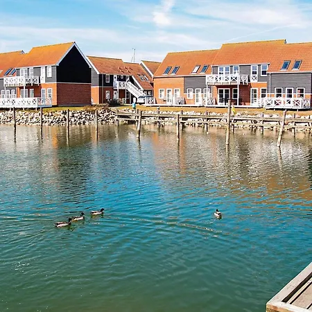 4 Person In Διαμέρισμα