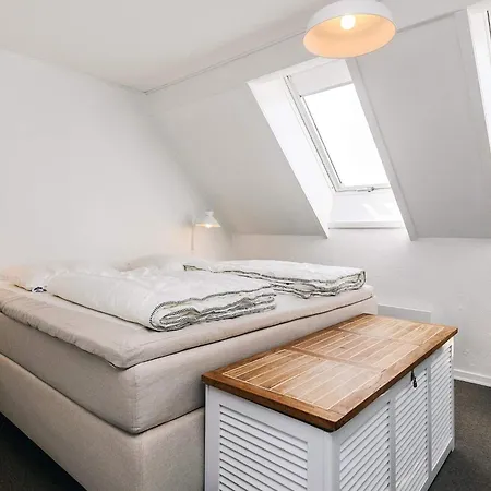 4 Person In Appartement *