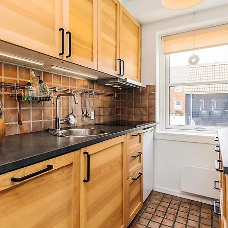 4 Person In Appartement *
